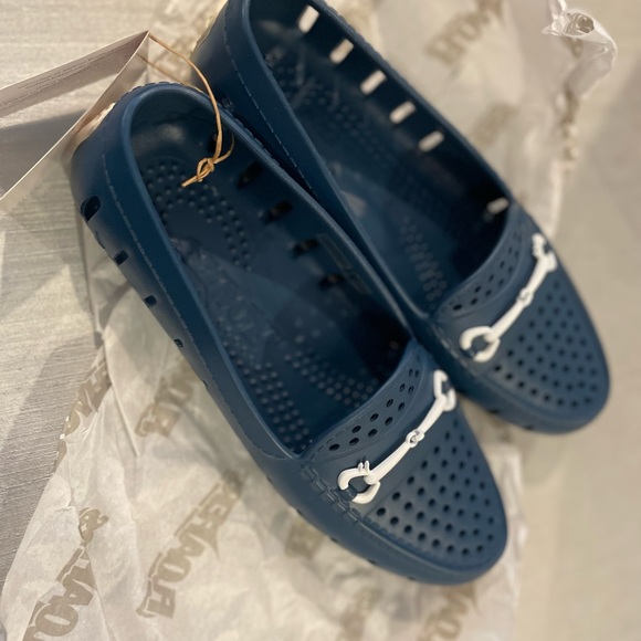 Women’s/Girls Floafers - Picture 2 of 6